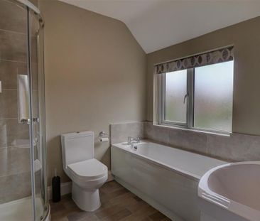 2 bedroom end of terrace house to rent - Photo 5