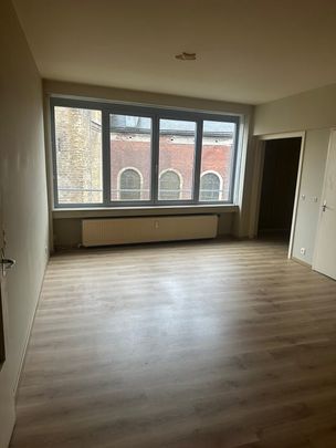 Appartement te huur - Photo 1