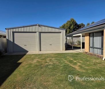 LARGE FAMILY HOME IN PICTURESQUE BUREKUP - Photo 2
