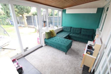 3 bedroom terraced house to rent - Photo 4