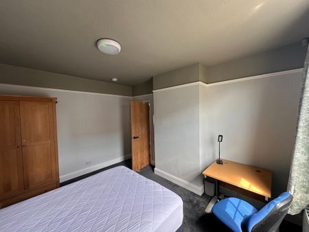 6 bedroom house - Photo 5