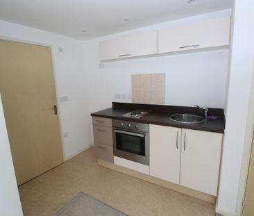 1 bedroom ground floor flat to rent - Photo 6