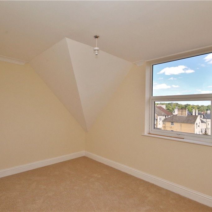 Arthur Street, Aldershot, Hampshire, GU11 1HL - Photo 1