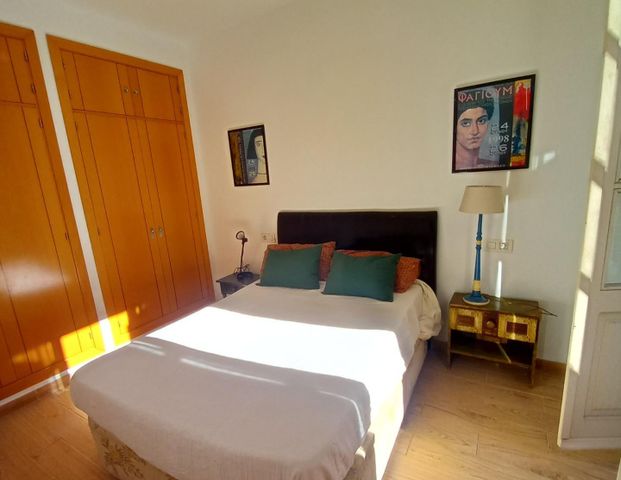 Apartment - Málaga (Centro) - Photo 1