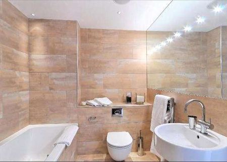 Set on the 3rd floor and offering 687 sq ft, the apartment has been individually designed to the highest specification allowing for space, light and style. - Photo 4