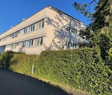 "Schöne 4,5-Zimmerwohnung mit Cheminée und Blick ins Grüne" - Photo 3