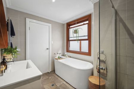 Inner-City Character Meets Contemporary Style - Photo 4