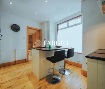 3 bedroom end of terrace house to rent - Photo 6