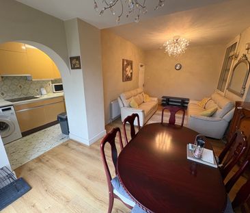 5 Bed Terraced House, Princes Avenue, N13 - Photo 1