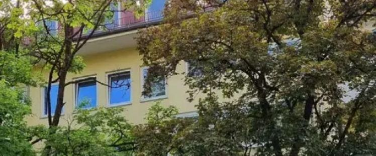 Möblierte 1-Zimmer-Wohnung mit großem Westbalkon in ruhiger Lage - Photo 1