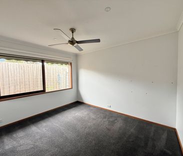 Family Home in Quiet Court - Photo 5