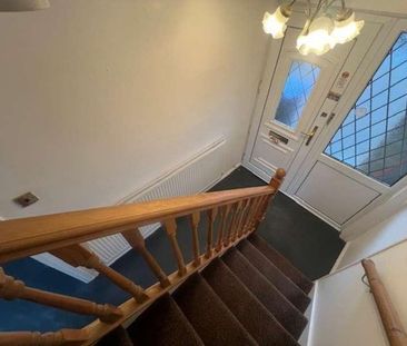 Upper Mealines, Harlow, Essex, CM18 - Photo 6