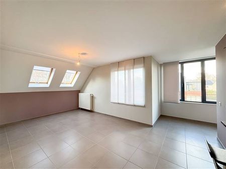Appartement te huur - Foto 2