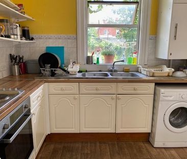 Room in a Shared House, Lorne Street, RG1 - Photo 3