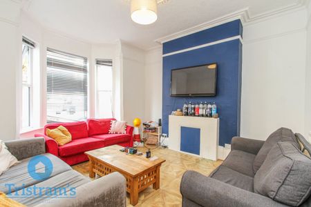 6 bed Mid Terraced House for Rent - Photo 2