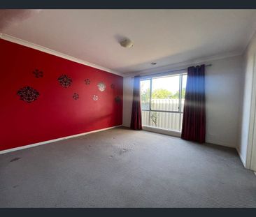 12 Campaspe Way, Point Cook, Vic 3030 - Photo 1