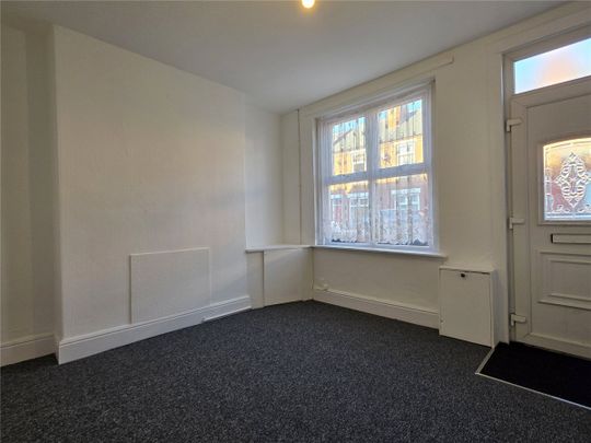 Wordsworth Road, Nottingham, Nottinghamshire, NG7 - Photo 1