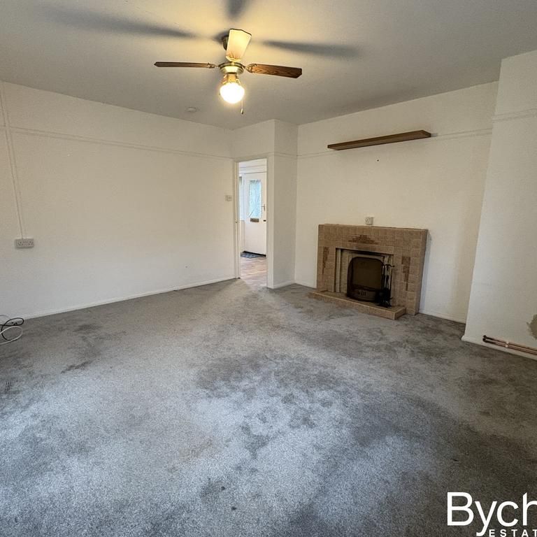 2 bedroom detached bungalow to rent - Photo 1