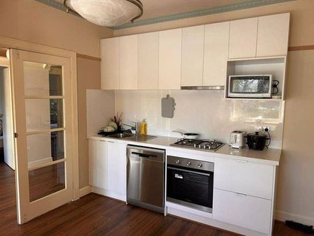 Private rooms, less than 10 minutes to Box Hill Central, and Deakin Uni. - Photo 5