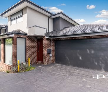 Low Maintenance & Convenient Location - Photo 1