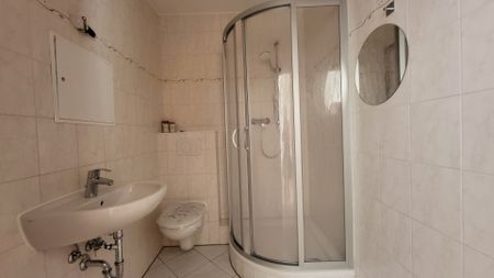 Single-Wohnung mit großem Balkon! - Foto 3