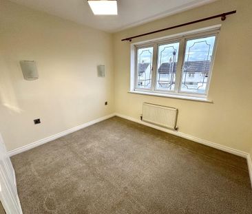 3 bedroom semi-detached house to rent - Photo 3