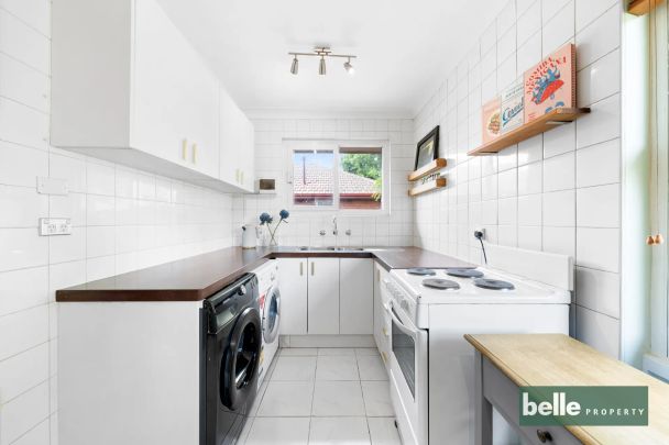 Modern One-Bedroom Apartment in Prime Lilyfield Location - Photo 1