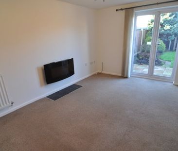 2 bed Town House - To Let - Photo 1