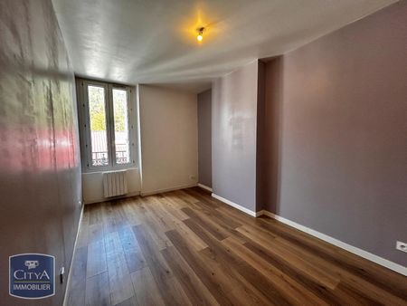 Location Appartement 3 pièces 70m² LE CHAMBON FEUGEROLLES 42500 - Photo 5