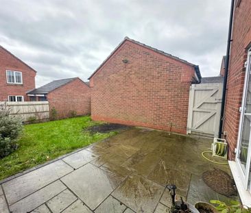 Chandler Drive, Kingswinford - Photo 2