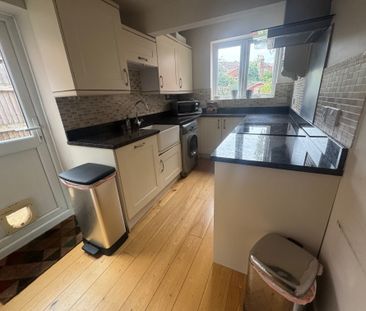 Priory Road, Southampton - Photo 5