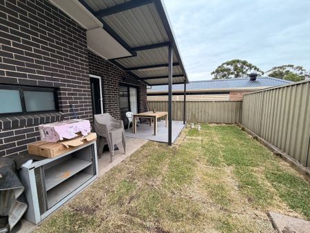 2 Bedroom Granny Flat Ideal For Couples or Singles! - Photo 2