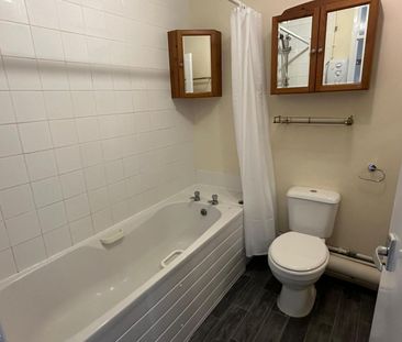 Lyndwood Court - Photo 6