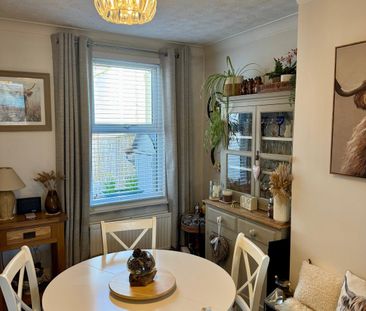 2 bed Terraced in Prospect Terrace , Newton Abbot, TQ12 2LL - Photo 3