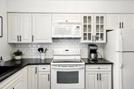 For Lease - 152 Olive Avenue, Oshawa, Ontario - Photo 3