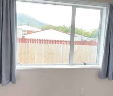 Warm, Modern 3-Bedroom Home - Taupiri - Photo 2