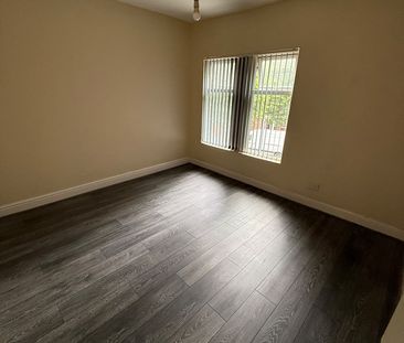 Room in a Shared House, Stockwell Rd, B21 - Photo 2
