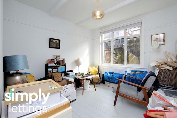 2 bedroom flat to rent - Photo 1