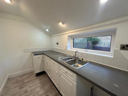 1 Bedroom Room To Rent - Photo 3