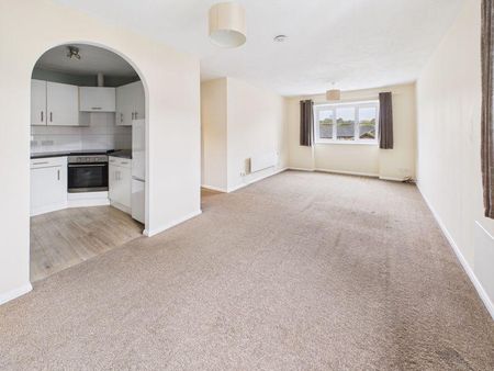 2 bedroom flat to rent - Photo 2