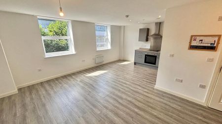 1 bedroom apartment to rent - Photo 2