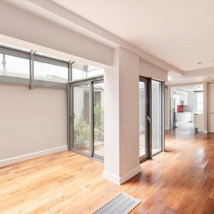 4 bedroom townhouse to rent - Photo 1