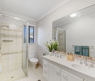 Coastal Living with Solar ! - Photo 3