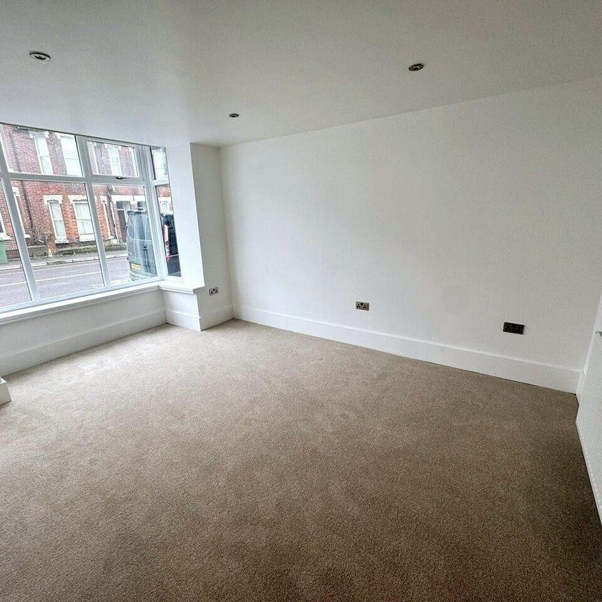 St. Denys Road, Southampton - Photo 1