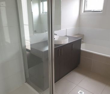 Two-Bedroom Home in a Convenient Mooroolbark Location - Photo 1