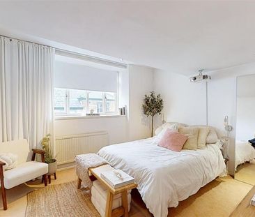 2 bedroom end of terrace house to rent - Photo 5
