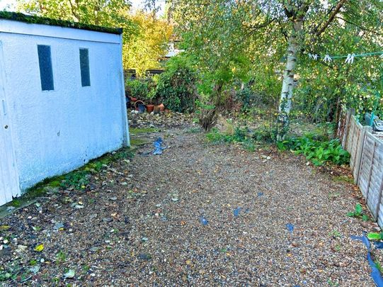 2 bedroom maisonette to rent - Photo 1