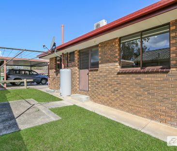 TWO BEDROOM UNIT IN A QUIET LOCATION - Photo 6