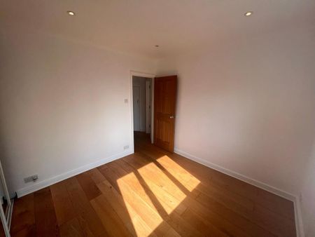 2 bedroom maisonette to rent - Photo 3