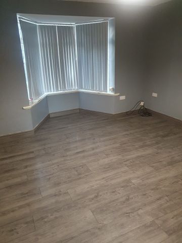 3 Bed Semi-Detached House, Upton Road, B33 - Photo 3